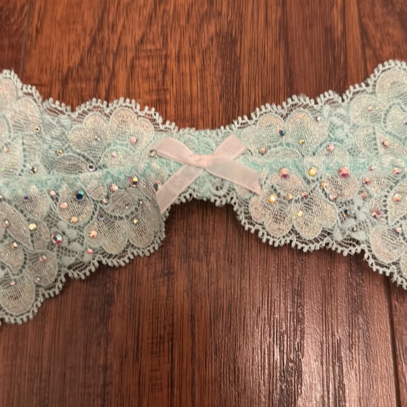 NWT- Victoria’s Secret Garter- XS/S - Picture 4 of 11